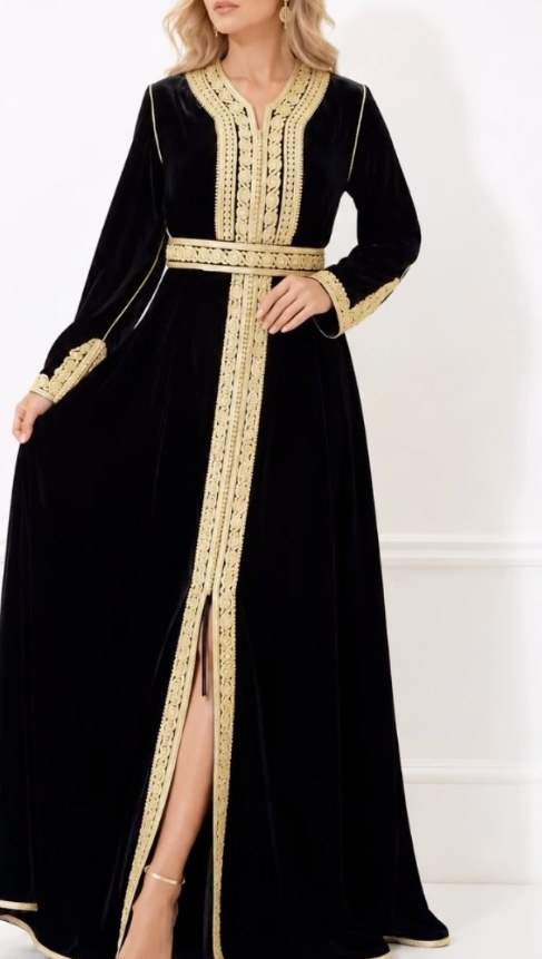 Caftan noir et or en velours